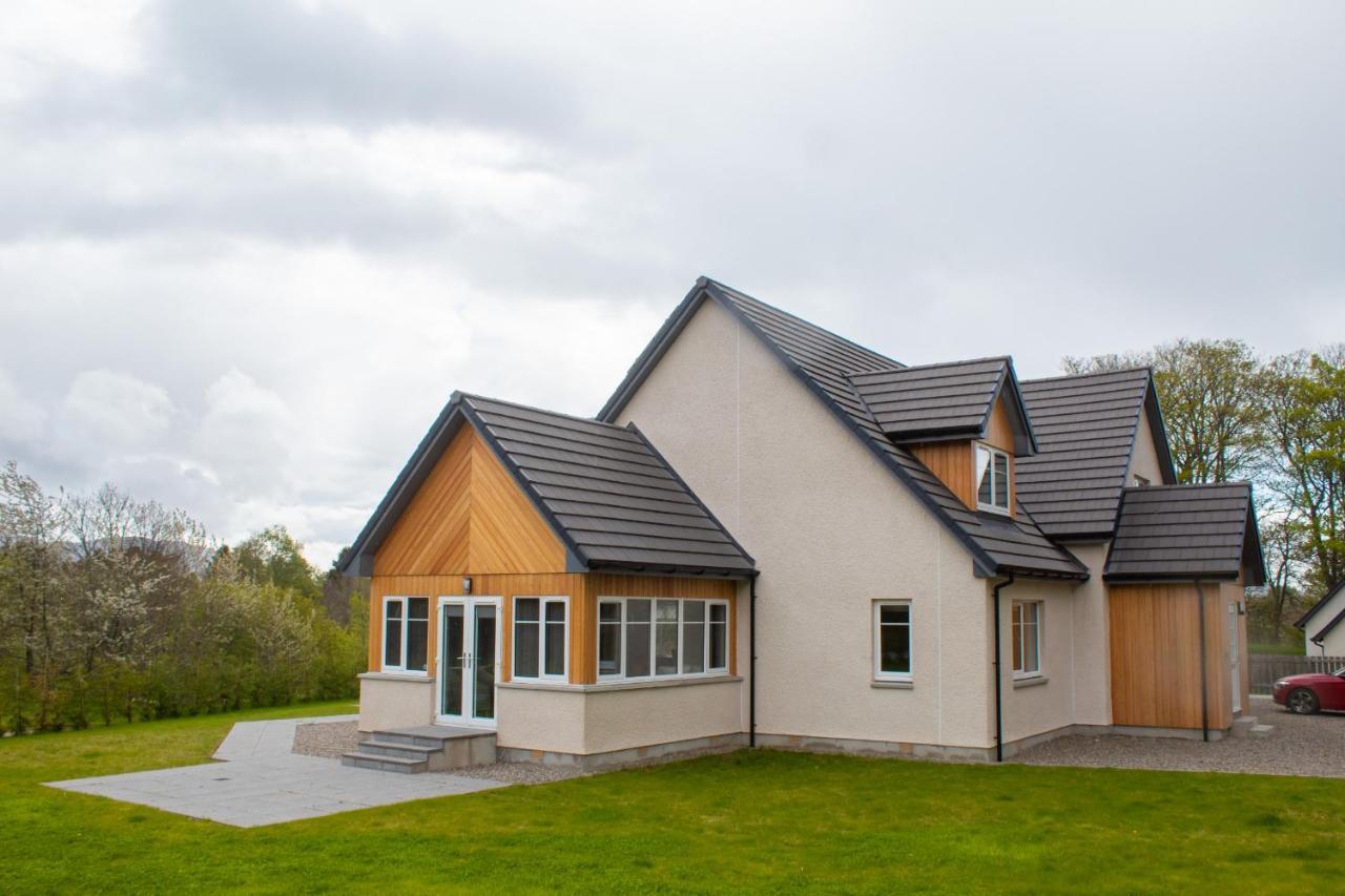 Braeside - Family Home In Нети Бридж Екстериор снимка